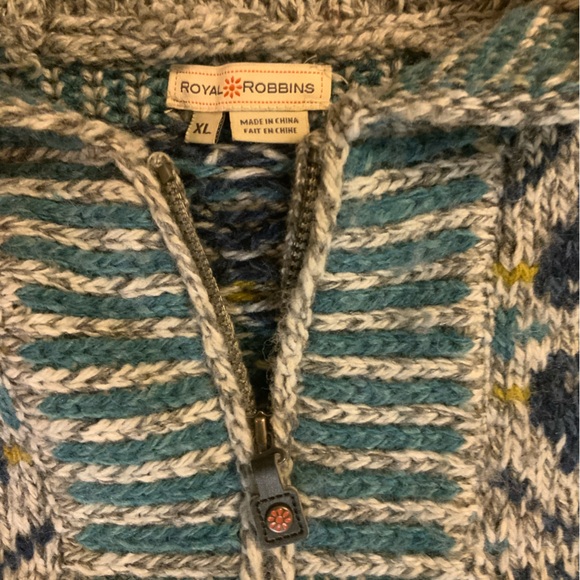 Royal Robbins Gray and Blue Patterned Cardigan - Picture 2 of 7